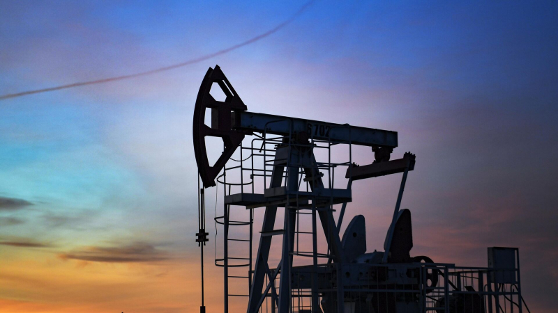 Эксперт оценил последствия новых санкций против поставок российской нефти