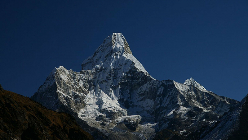 СМИ сообщили, что трое россиян пропали без вести в Гималаях